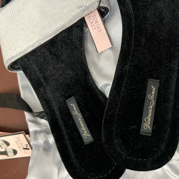 Victoria's Secret Bling Slides/Slippers - Picture 5 of 12